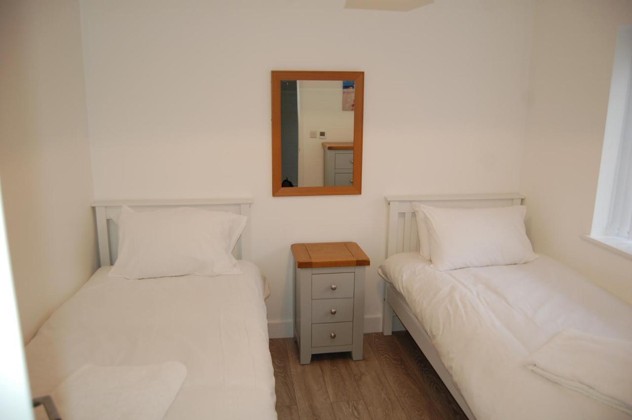 Beautiful, Modern Villa 5 Mins Walk From The Stunning Bay At Trearddur Holyhead Bagian luar foto
